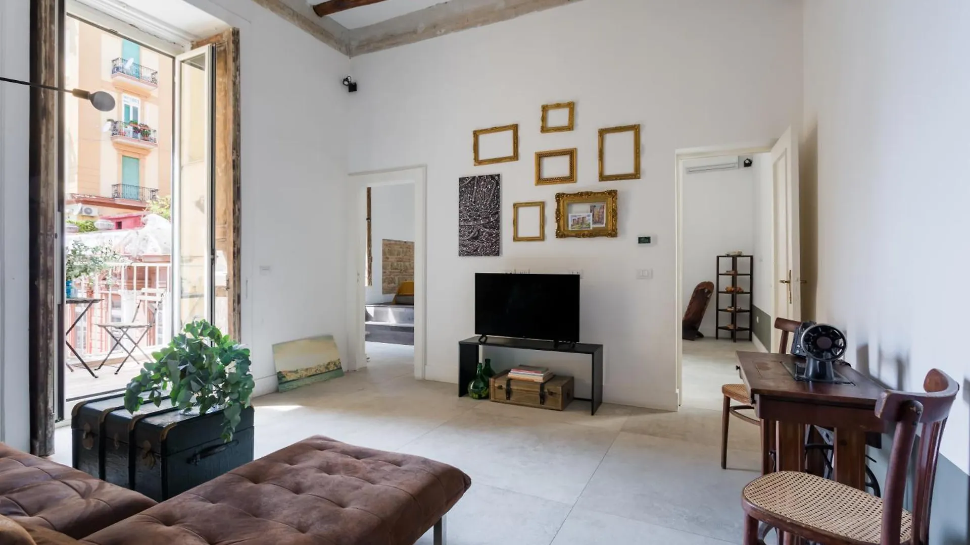 Casa Dei Mille Napoli Apartment Italy