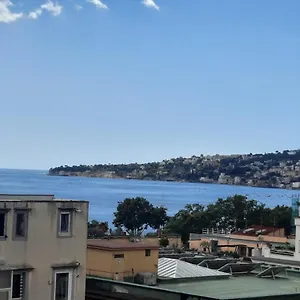 Apartment La Casa Di Nettuno, Naples